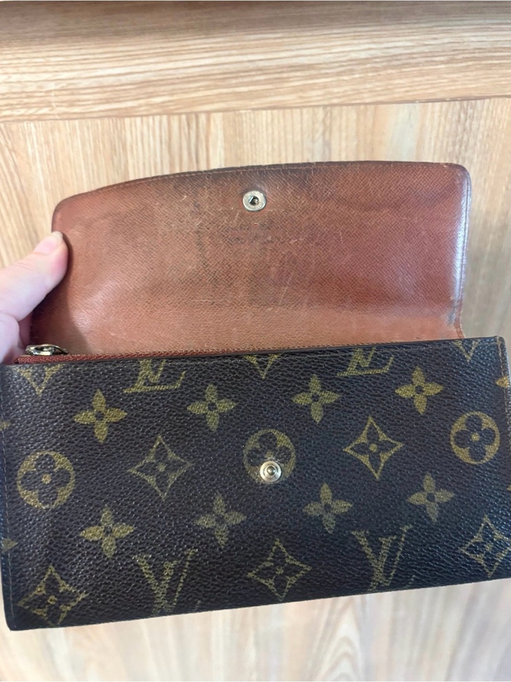 Auth Louis Vuitton Monogram Sarah wallet Vintage 1980’s - Picture 3 of 10